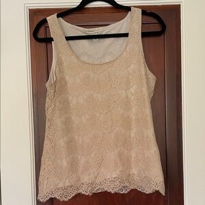 Banana Republic lace shell tank  in Tan size medium